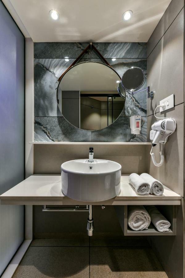Indie Stays, Bkc Mumbai Bagian luar foto
